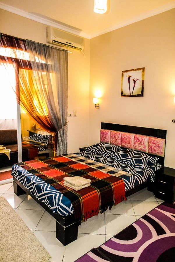 Desert Pearl Apartment Hurghada Bagian luar foto
