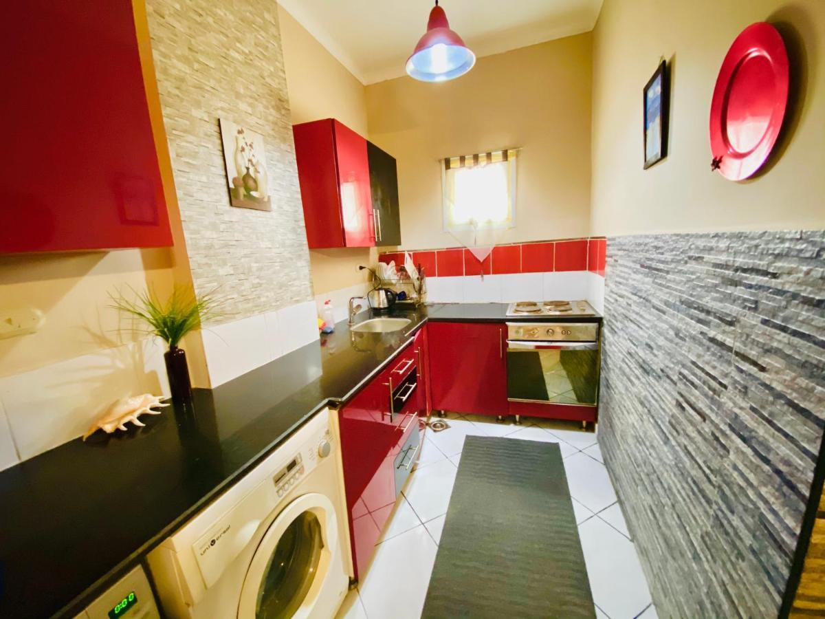 Desert Pearl Apartment Hurghada Bagian luar foto